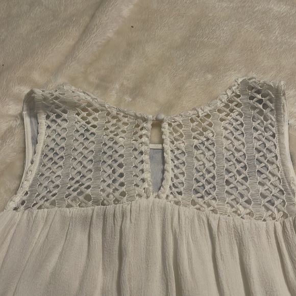 Miss Me cold shoulder flowy crop top - Picture 7 of 9